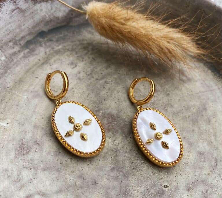 bijoux fantaisie haute qualité boucles d oreilles nacre plaqué or Niiki Sohaïa