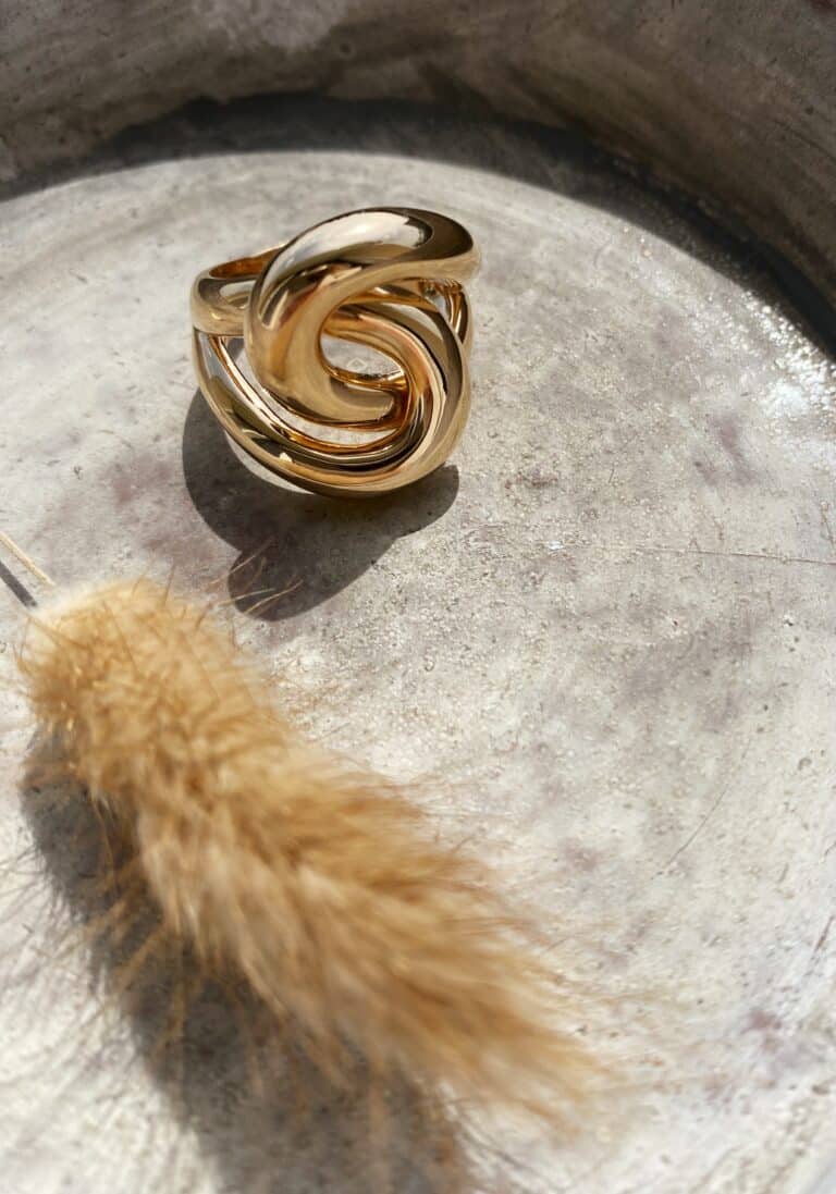 B0F9129A B565 4F6F B482 58890EC24899