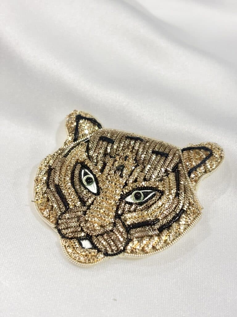 broche niiki paris brode tigre sohaia bijoux