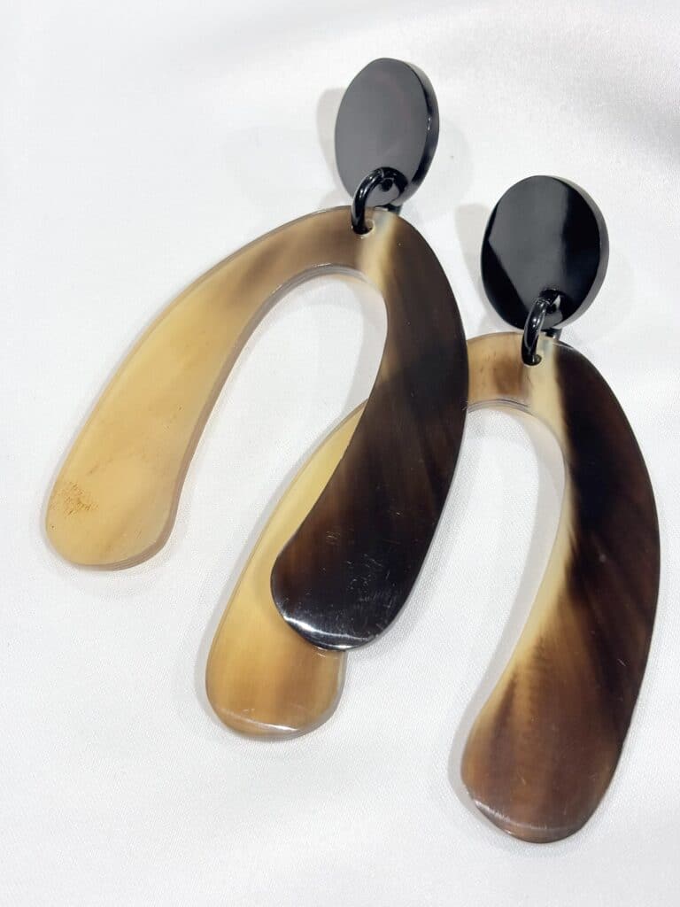 boucles d'oreilles soyang corne sohaia bijoux