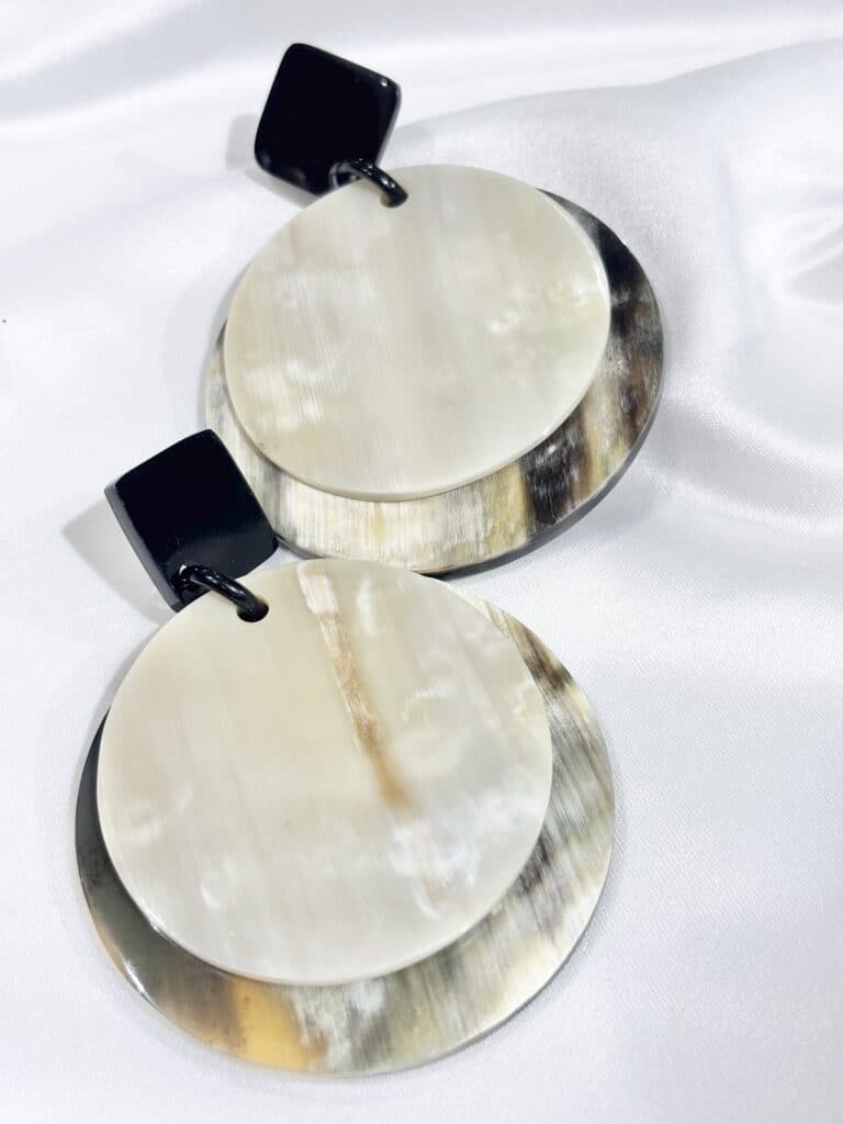 boucles d'oreilles soyang corne sohaia bijoux