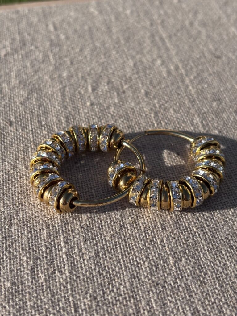 boucles d'oreilles pipa de chez hypso paris sohaia bijoux